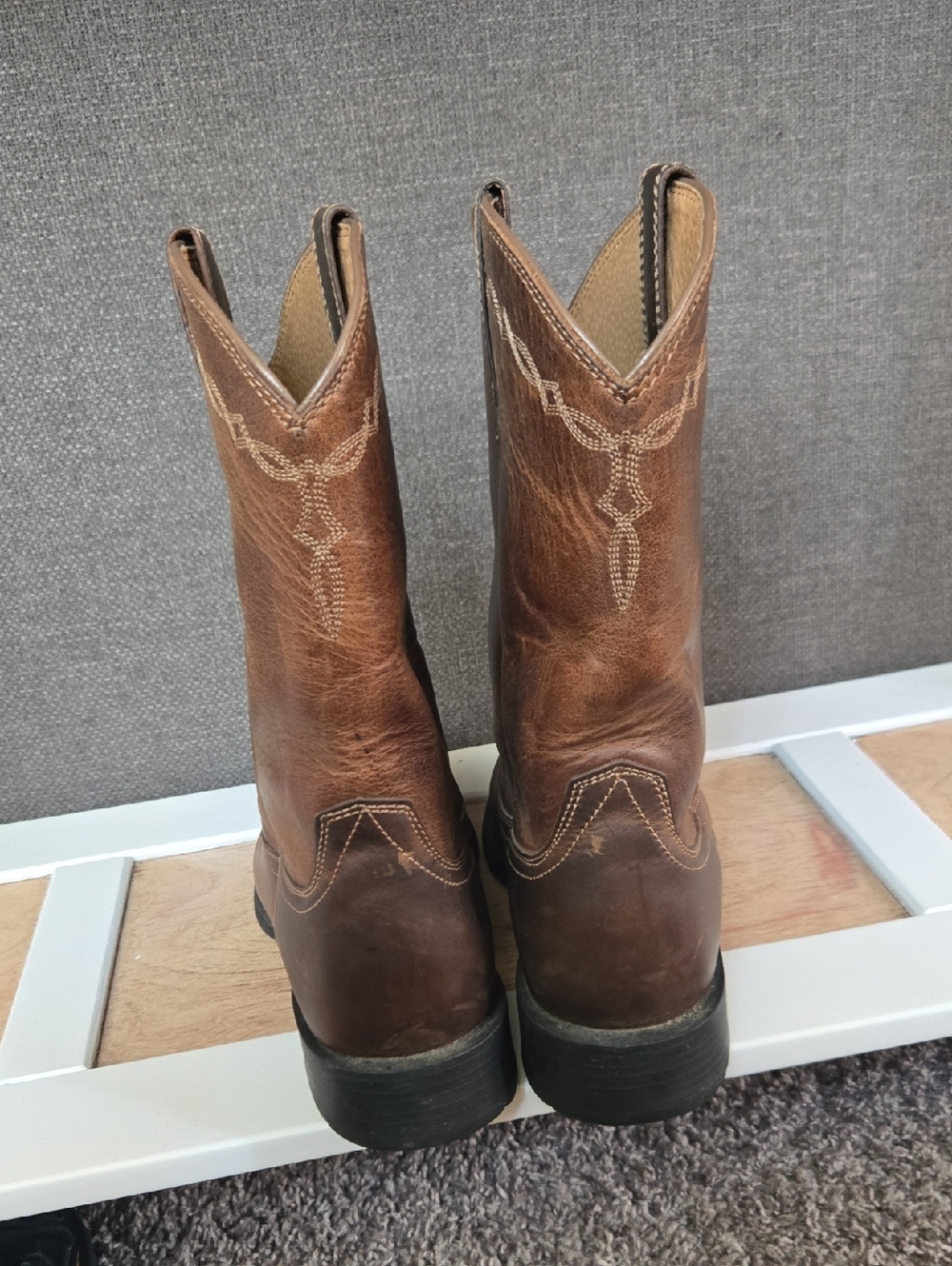 Ariat Mens Heritage Roper Western Boot Round Toe 10D Oiled Brown Distressed - Picture 8 of 14